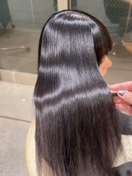 リール 銀座(R'EEL) 暗めカラー/韓国風巻き/レイヤーカット/髪質改善/縮毛矯正/銀座