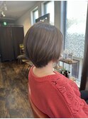 ショートボブ