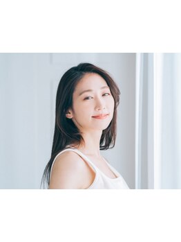 「“隠す”から“楽しむ”へ」気になる白髪も自然な仕上がりに♪新しい白髪カラーをぜひお試しください