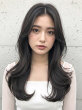 トリートメントをしてもすぐ落ちてしまう、髪にツヤが欲しいを叶える【秋葉原/髪質改善/酸性ストレート】