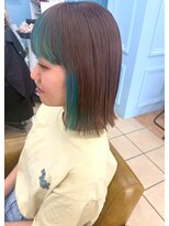 シャルティア(SHALLTIA) インナーカラー/フェイスフレーミング/ターコイズブルー/個性的