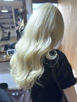 ブレイズヘアー(BLAZEhair)&nbsp;【ハイトーンデザイン】ホワイトブロンド×ブリーチ４回