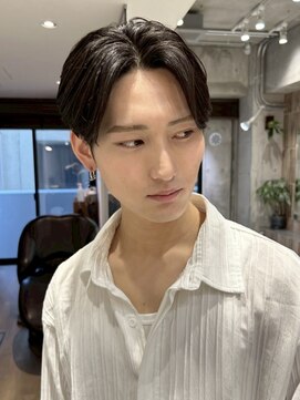 ファルベ(Farbe) 刈り上げセンターパートリバースセンターパートニュアンスパーマ