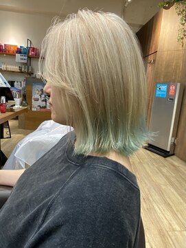 ローグ(Logue) タッセルボブ 裾カラー