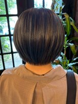 アンティカザサロン(antiqua THE SALON) ダークアッシュ 20代 顔周りカット ショートボブ 髪質改善 艶髪