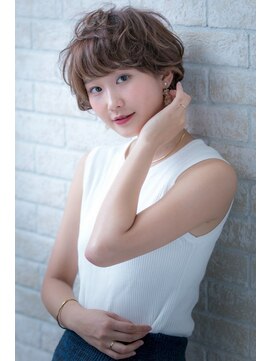 ヘアーアートシフォン 池袋西口店(Hair art chiffon) 斜めバングクラシカルワンレンセンターパート厚めバングボルドー