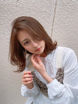 ロンド ストラーダ 心斎橋(Lond strada) グラデーションカラーペールベージュ