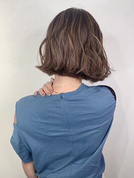 アンダーバーホワイト 京橋店(_WHITE) おしゃれ切りっぱなしボブ