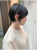 【mee.】ハセガワヒトシ 暗髪丸みショート