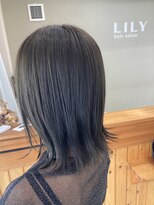 リリィ(LILY)&nbsp;オリーブアッシュ＋外はねミディアム