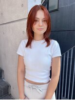 ホテリー(Hotely)&nbsp;暖色カラーブリーチなし20代セミロングレイヤー代官山