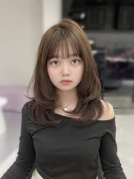 ジーナリア(Xena ria) 《Kaho》ヘーゼルベージュ&レイヤーカット