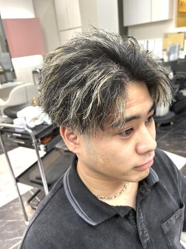 テテ(TETE) フェザーショート/ハイライト