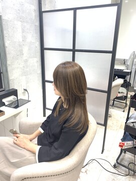 イーズ バイ インス(Yeeee.s by INCE) 白髪ぼかし/白髪改善カラー/ショート/透明感カラー/脱白髪染め