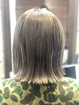 ハサミバイアトリエナガノ 千葉(8sami by atelier nagano)&nbsp;デザインカラー／レイヤーカット/ウエットヘア/オリーブベージュ