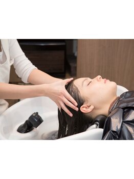 髪も身体も気分も元気になれる！良い事だらけのヘッドスパで心身共にリフレッシュ！