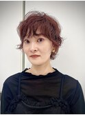 大人の抜け感を楽しむ、エアリーショートウルフ