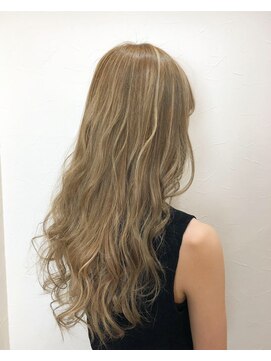 キャラ 池袋本店(CHARA) ミルクティーベージュ【キャラ池袋/chara池袋/池袋東口】