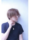 前髪長め・ショート・耳周りスッキリ・センターパート