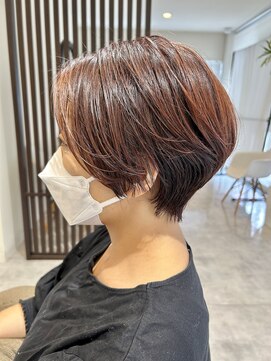 エル ブランシェ(Ailes Branches) ショートボブ フェイスラインハイライト