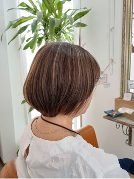 ラグラスヘア(LAGRAS HAIR) 白髪ぼかしショート