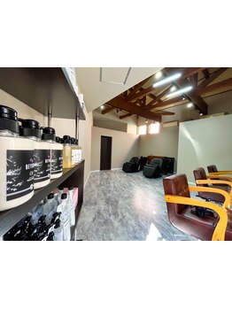 こだわりの商材や自社ブランドも展開◎アットホームな空間が魅力のsalonです!是非お気軽にお越しください♪