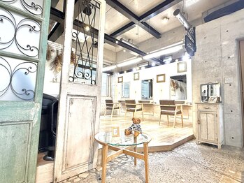 cache cache 用賀【カシュ カシュ】（旧：cache cache yoga）