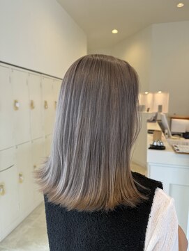 サラ ビューティー サイト 古賀店(SARA Beauty Sight) ホワイトベージュ/ミルクティーベージュ/ハイトーン/ブリーチ