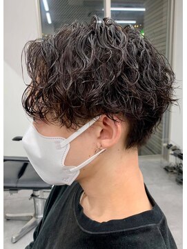 ジーニー 新百合ヶ丘(Genie) フェザーパーマサーフカール刈り上げセンターパート