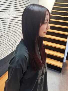 グラム(gram) 顔周りレイヤー×ワインレッドグラデーションカラー