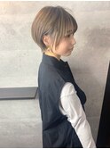 耳かけが可愛い丸みショート☆