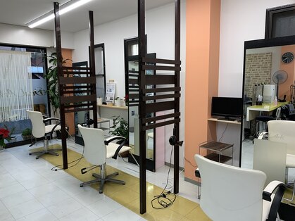 美容室デュアル アークの写真