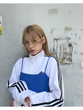 アフェクション 大曽根店 ナチュラルベージュ