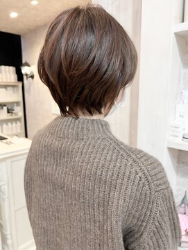 キャアリー(Caary) 福山市美容室Caary冬大人気ショートヘア柔らかブラウンカラー