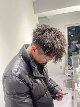 パーク バイ クリーム 大宮(PARK by CREAM) 【メンズパーマ、カラー】ハイライトツイストスパイラルパーマ