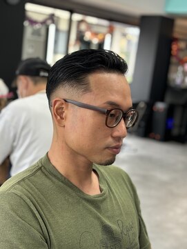 ヘアーラボ 樟葉(Hair Labo) ニュアンスオールバック スキンフェード 枚方 南楠葉