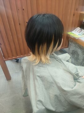 オッジ 箕郷店(Oggi) ウルフにブリーチ×黒髪 11月