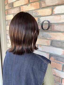 リエート(Lieto) ベージュ×切りっぱなし外ハネボブ