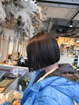 レオン(Re:ON) 切りっぱなしボブ