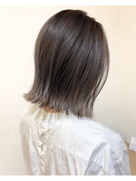 ノア 三宮店(NOA) 【NOA】ニュアンスラーハイライト外ハネ透明感カラー