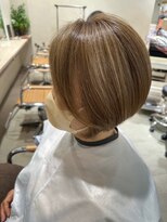 ジュール ドゥJour doux&nbsp;ディレクター今嶋　ハイトーン ボブ 大人ショートボブ