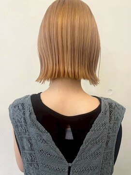 ベイルーム(BAYROOM by HONEY omotesando) ヘイリーボブ/ブリーチ/切りっぱなしボブ/ミルクティーベージュ