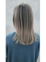 ヴィヴ(viv)&nbsp;【Sato】髪質改善ミルクティーバレイヤージュ 28000