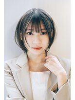 クロワ(croix)&nbsp;ナチュラルカラーの丸みショートボブ