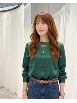 ハーツオオサカ(HE:ARTS OSAKA)&nbsp;トレンドバングで韓国ウェーブロングスタイル
