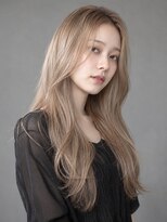 トリニティ(trinity)&nbsp;ブリーチ×髪質改善 ミルクティーベージュ レイヤーカット豊見城