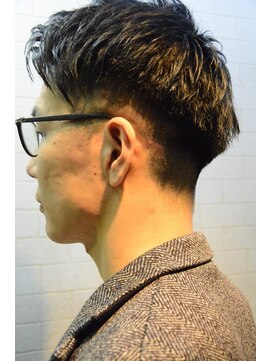 ドットスリー(・・・) スッキリ刈り上げショート