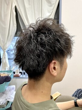 アイリス トーキョー(IRIS Tokyo) ショートツイストパーマ