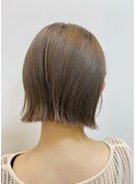 広瀬オススメ「大人可愛いスモーキーベージュ♪」