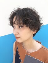 センターパート　ショートヘア　パーマヘア　(銀座)